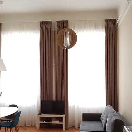 Cbs Apartments Budapest Bagian luar foto