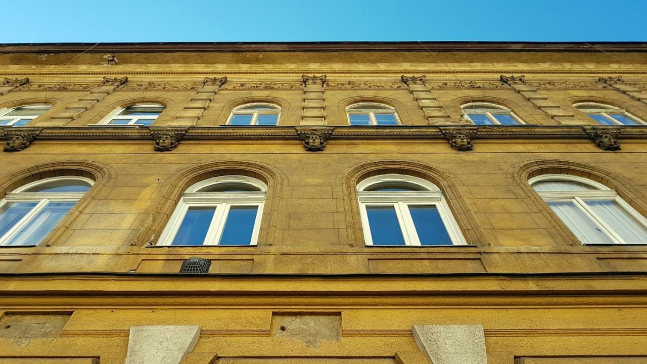 Cbs Apartments Budapest Bagian luar foto
