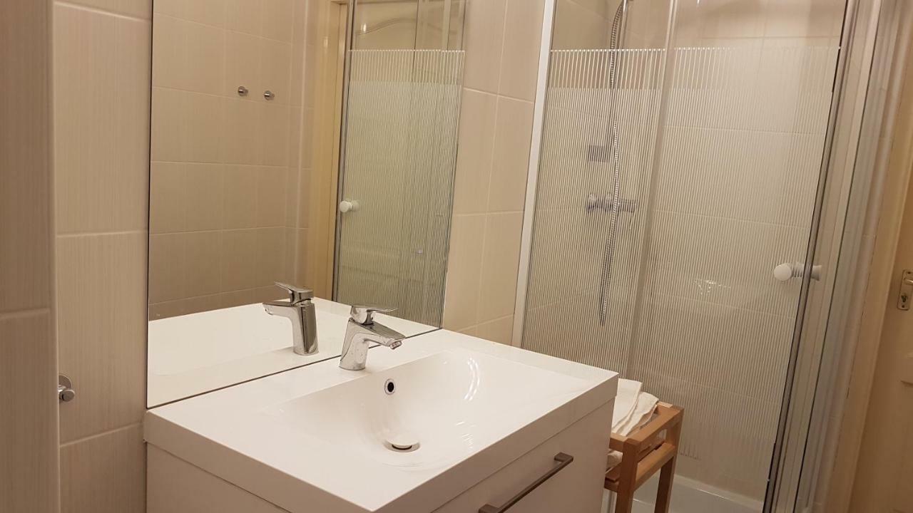Cbs Apartments Budapest Bagian luar foto